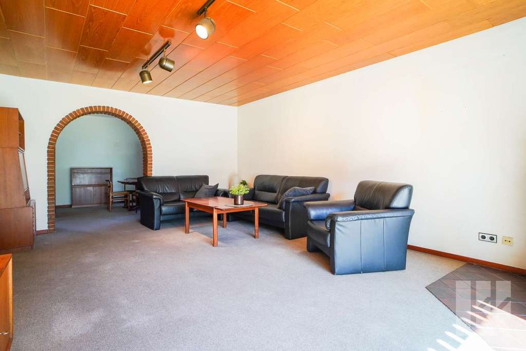 Immobilie in Tiddische - 2.315 m² Grundstück in Tiddische – Einfamilienhaus mit Schwimmteich und Entwicklungspotenzial - Bild 3