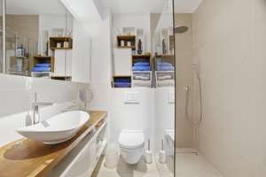 Elegant am Zoopark: modernisierte 5,5-Zi.-Whg., 2 Bäder, großer Balkon, Aufzug – Die vollständige Adresse der Immobilie erhältst du vom Anbieter., 40239 Düsseltal, Düsseldorf – Vorschaubild 11