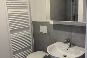 Erstbezug mit Balkon und EBK: Exklusive 1-Zimmer-Wohnung mit geh. Innenausstattung in Regensburg – Otto-Hahn-Straße 25, 93053 Regensburg – Vorschaubild 5