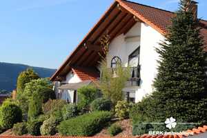 BERK Immobilien - Sehr gepflegtes Zweifamilienhaus mit Einliegerwohnung - viele Möglichkeiten unter  – Miltenberg (Kreis) – Vorschaubild 2