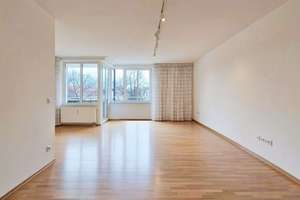 Tolle Wohnung für die Familie oder eine WG! Nähe BMW in Milbertshofen. Per Angebot. – Die vollständige Adresse der Immobilie erhältst du vom Anbieter., 80807 Milbertshofen, München – Vorschaubild 2