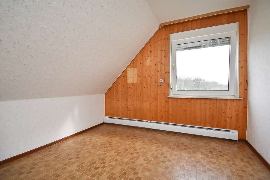 Immobilie in Garbsen - Garbsen - Frielingen: Erbpacht: Familienfreundliches Einfamilienhaus mit zwei Garagen! - Bild 2