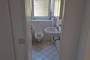 Dachgeschosswohnung WG geeignet – Lochheimer Straße 35, 69124 Kirchheim, Heidelberg – Vorschaubild 3