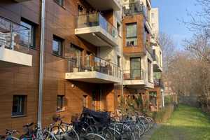Exklusive 4-Zimmer-Wohnung mit zwei Balkonen und Einbauküche, Bezugsfrei ab 2026 – Am Gutspark 8, 10367 Berlin – Vorschaubild 1
