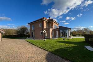 Top gepflegt! Zweifamilienhaus mit großem Grundstück und gehobener Ausstattung