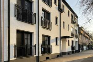 Großzügige, lichtdurchflutete Maisonettewohnung mit zwei Terrassen in begehrter Lage – Die vollständige Adresse der Immobilie erhältst du vom Anbieter., 50933 Müngersdorf, Köln – Vorschaubild 13