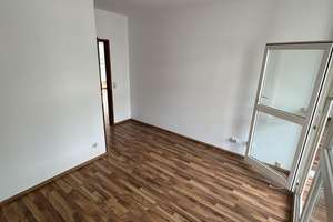 Erstbezug nach Renovierung: 3,5 Zimmer, große Terrasse, neue Küche & TG-Stellplatz – Badstr. 2, 72793 Pfullingen – Vorschaubild 15