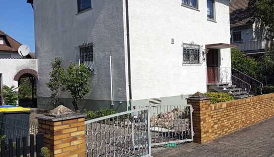 Bild von Goddelau - freistehendes Einfamilienhaus mit Garten und Garage