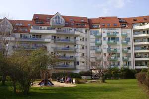 Schöne, ruhige 2-Zimmer-Wohnung im 5. OG mit Südwest-Balkon in Köln-Neuehrenfeld (6 Etagen+Aufzug)