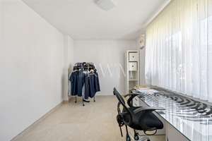 Hochwertig renovierte 5,5-Zimmer-Wohnung mit Balkon in grüner Umgebung (Stuttgart-Zuffenhausen) – 70439 Zuffenhausen-Frauensteg, Stuttgart – Vorschaubild 16