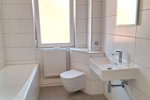 Sanierte 3-Zimmer-Wohnung mit grossem Balkon in Erlangen – Liegnitzer Straße 12, 91058 Sebaldus, Erlangen – Vorschaubild 3