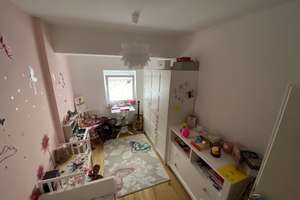 Neuwertige 4-Raum-EG-Wohnung mit Balkon und Einbauküche in Stuttgart – Die vollständige Adresse der Immobilie erhältst du vom Anbieter., 70372 Seelberg, Stuttgart – Vorschaubild 11