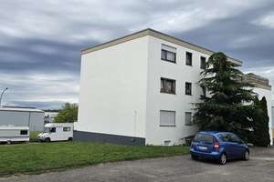 5-Familienhaus inkl. Penthaus -Wohnung mit Gewerbehalle – Die vollständige Adresse der Immobilie erhältst du vom Anbieter., 74211 Leingarten – Vorschaubild 2