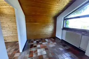 CITYHOUSE: Freistehendes Einfamilienhaus mit großem Grundstück, Außenpool, Sauna, Kamin und Garage – Rheinisch-Bergischer Kreis – Vorschaubild 18