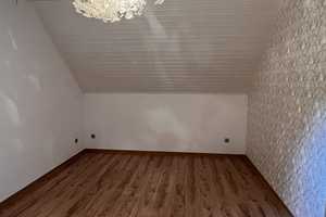 Großes Einfamilienhaus mit Außenpool in Petersberg bei Halle zu verkaufen. Fertigstellung 2001 – Saalekreis – Vorschaubild 4