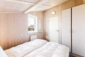 Direkte Deichlage - gepflegtes Ferienhaus für 6 Personen mit Kamin, Sauna, Garten & Parkplatz – Dithmarschen (Kreis) – Vorschaubild 9