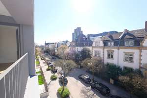 Agnesviertel: Neubau-Erstbezug im 3. OG mit Balkon & hochwertiger Einbauküche