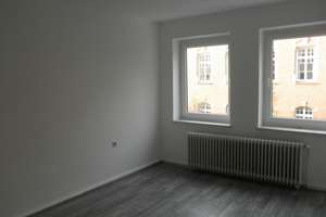 schöne einzugsbereite 2-Zimmer Wohnung , offene Küche, Diele Wannentageslichtbad – Sedanstr. 20, 42275 Barmen, Wuppertal – Vorschaubild 7