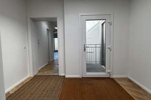 PROVISIONSFREI ! TRAUMHAFT SCHÖNE, HELLE DACHGESCHOSS-WHG. M. TERRASSE WEITBLICK, LIFT BARRIEREFREI – Die vollständige Adresse der Immobilie erhältst du vom Anbieter., 10405 Prenzlauer Berg, Berlin – Vorschaubild 4
