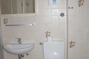 Schöne 2 Zimmer Altbauwohnung mit großer Küche – Heerstraße 118, 47053 Duisburg – Vorschaubild 10