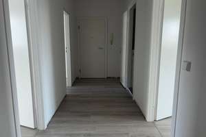 Perfekter Alltagskomfort mit Balkon für die Familie! – Ahrenshooper Straße 4, 13051 Neu-Hohenschönhausen, Berlin – Vorschaubild 7