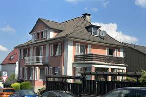 Jetzt mit Innenaufnahmen, Großzügiges 1- bis 3-Familienhaus aus der Gründerzeit mit Ausbaureserve – Die vollständige Adresse der Immobilie erhältst du vom Anbieter., 42653 Gräfrath, Solingen – Vorschaubild 3