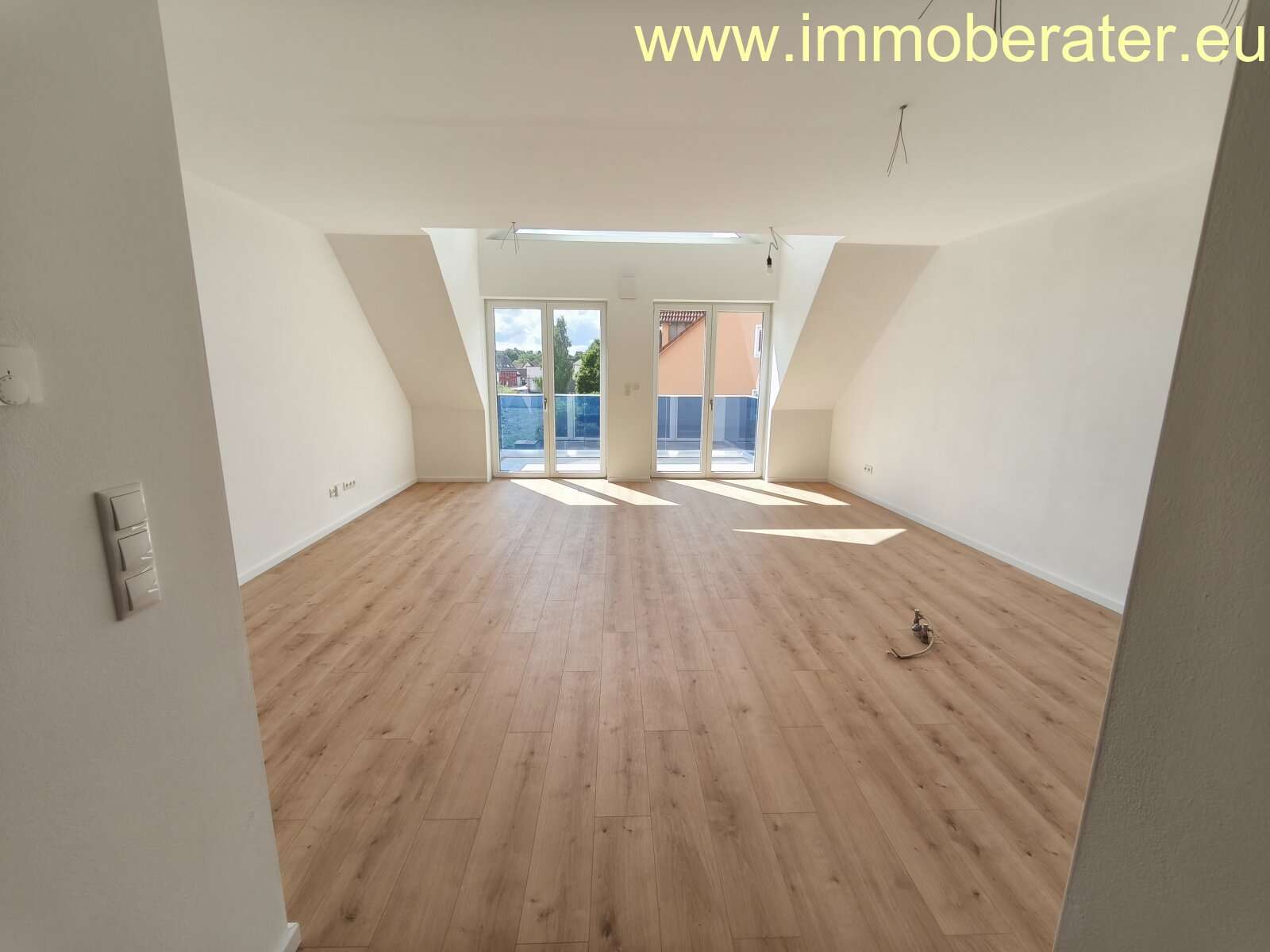 Immobilie in Waidhaus - Kap. Anlage oder Eigenbezug? Normal oder luxuriös wohnen? Design-Whg. in exklus. Gebäude / 2-Zi-WFL  - Bild 4