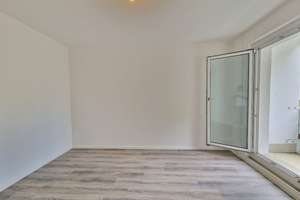 Das 2 x 2 in Chemnitz! 2-Zimmer-Wohnung in der 2. Etage - Einbauküche möglich*! – Albert-Köhler-Straße 10, 9122 Morgenleite, Chemnitz – Vorschaubild 2