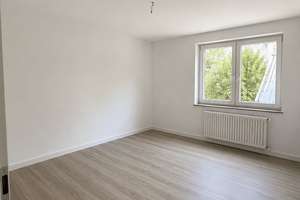 Attraktive 2-Zimmer-Eigentumswohnung mit Balkon in begehrter Lage von Düsseldorf-Lörick – Die vollständige Adresse der Immobilie erhältst du vom Anbieter., 40547 Lörick, Düsseldorf – Vorschaubild 5