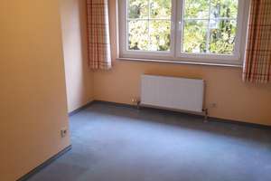 Gepflegtes Reihenmittelhaus in Eschborn mit Duplexgarage und 4,5 Zimmern. – Langer Weg 44, 65760 Eschborn – Vorschaubild 6