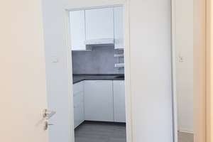 Traumhafte Aussicht: 
frisch renovierte 2-Zimmer-Wohnung 
mit Balkon 
im "Romeo & Julia"-Ensemble – Die vollständige Adresse der Immobilie erhältst du vom Anbieter., 70437 Rot, Stuttgart – Vorschaubild 10
