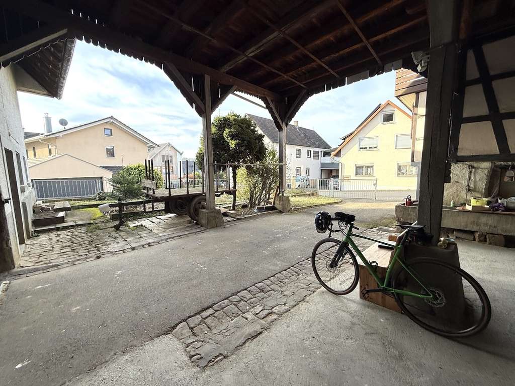 Immobilie in Friesenheim -  Großes Handwerkerhaus mit riesigem Grundstück, sehr viel Platz und viel Potenzial! - Bild 2