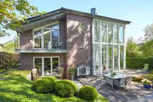 Exklusives Architektenhaus:
Design, Komfort und Privatsphäre auf höchstem Niveau – Hamburg – Vorschaubild 2