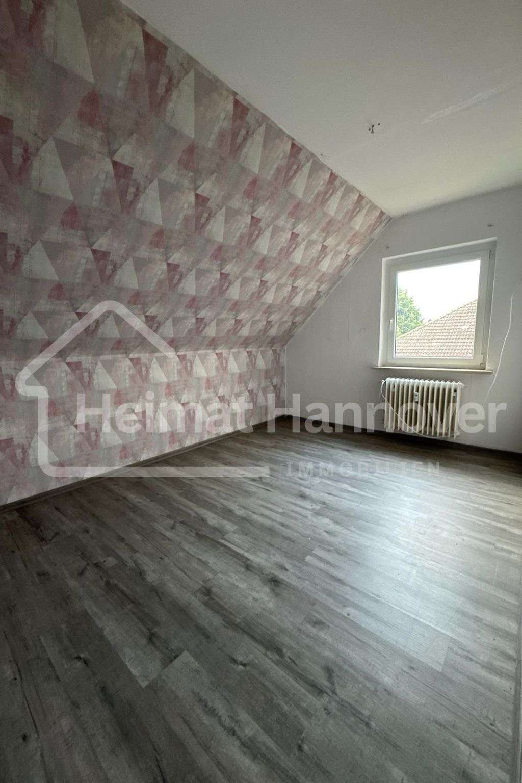 Immobilie in Uetze - Großzügiges 1–2-Familienhaus mit Pool und großem Grundstück in zentraler Lage von Uetze - Bild 6