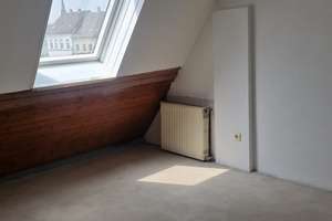 Wohnen mit Charakter: Zwei-Zimmer-Wohnung in Krefeld-Cracau