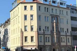 Lichtdurchflutete 4-Zi.-Whg. mit Balkon und Einbauküche