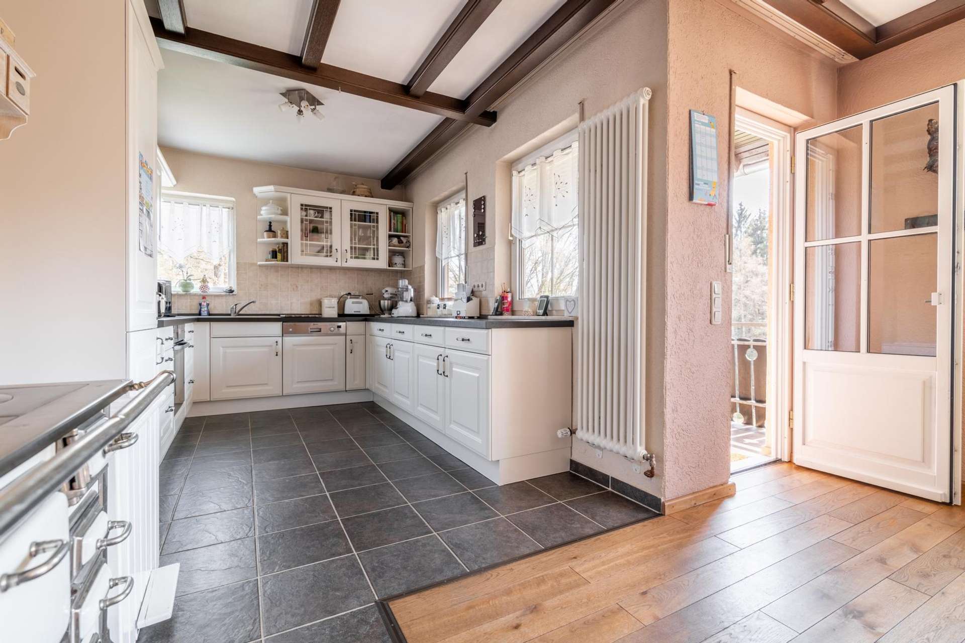 Immobilie in Bubach - Traumhaftes Landhaus im Grünen vor einmaliger Kulisse am Waldrand mit Bachlauf - Bild 3