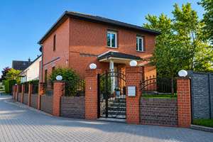 Traumhafte Stadtvilla in Berlin – Hohenschönhausen - 406 m² Grundstück, Terrasse & Garten - Top Lage