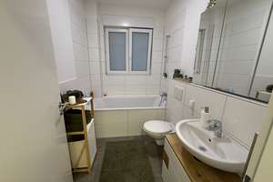 Helle 3-Zimmer-Erdgeschosswohnung in Mönchengladbach - Zentrum – Die vollständige Adresse der Immobilie erhältst du vom Anbieter., 41065 Gladbach, Mönchengladbach – Vorschaubild 9