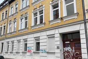 Dachgeschosswohnung mit Balkon in Lindenau