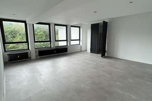 Lichtdurchflutete 3 Zimmer Wohnung im 4. OG in Wuppertal-Vohwinkel – Bahnstraße 28, 42327 Vohwinkel, Wuppertal – Vorschaubild 2