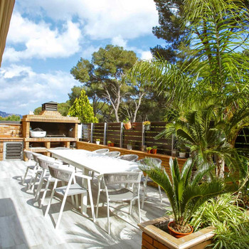 Premium Haus in Santa Clotilde mit Garten, Terrassen, Pool und Doppelgarage nur 5 Minuten vom Meer e