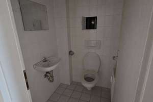 schöne große 3-Raum-Wohnung in Magdeburg-Stadtfeld zu vermieten – Schenkendorfstraße 11, 39108 Stadtfeld Ost, Magdeburg – Vorschaubild 9