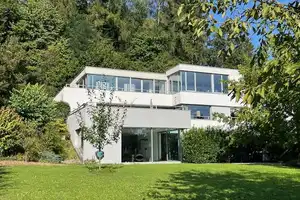 Aussergewöhnliche  Architektenvilla im Bauhausstil mit Pool inkl. Einliegerwohnung ! – Aichach-Friedberg (Kreis) – Vorschaubild 3
