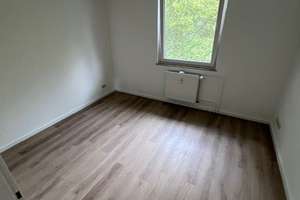 Tolle 3 Zimmer Wohnung in Holsterhausen mit 2 Balkonen! – 45147 Holsterhausen, Essen – Vorschaubild 5