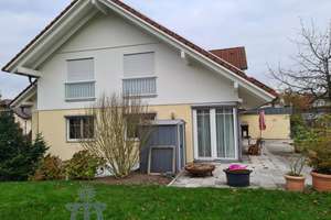 Neuwertiges Komforthaus in schöner Stadtrandlage von Homburg – Die vollständige Adresse der Immobilie erhältst du vom Anbieter., 66424 Homburg – Vorschaubild 3