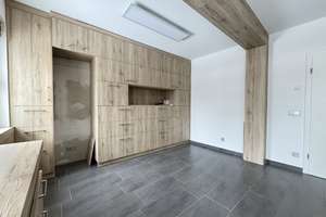 Exklusive, modernisierte 4- Zimmer-Wohnung mit Terrasse, Garten und Garage – Die vollständige Adresse der Immobilie erhältst du vom Anbieter., 9131 Ebersdorf, Chemnitz – Vorschaubild 7
