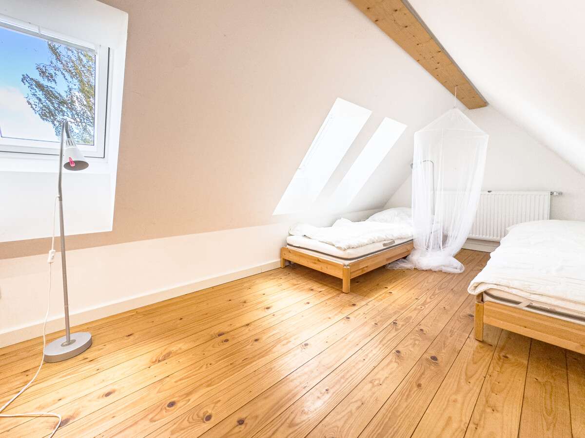 Immobilie in Groß Mohrdorf - Stilvoll & hochwertig saniertes Landhaus mit Wasserblick nähe Stralsund // 2WE // 317m² // PV-Anlage - Bild 15