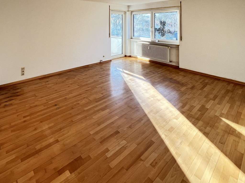 Immobilie in Biberach an der Riß - Bezugsfreie Wohnung mit vielfältigen Nutzungsmöglichkeiten - Bild 1