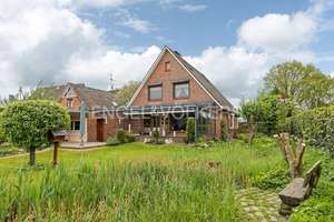 Einfamilienhaus mit großem Garten – Die vollständige Adresse der Immobilie erhältst du vom Anbieter., 22850 Norderstedt – Vorschaubild 2